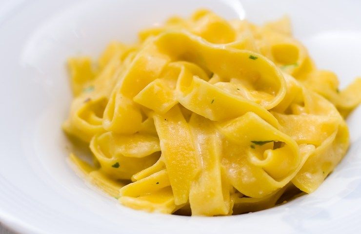 pasta zafferano