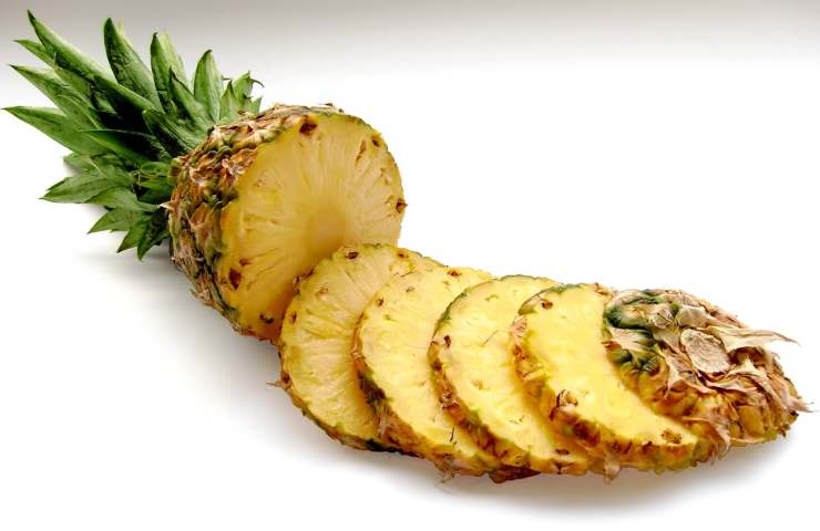 Ananas affettato