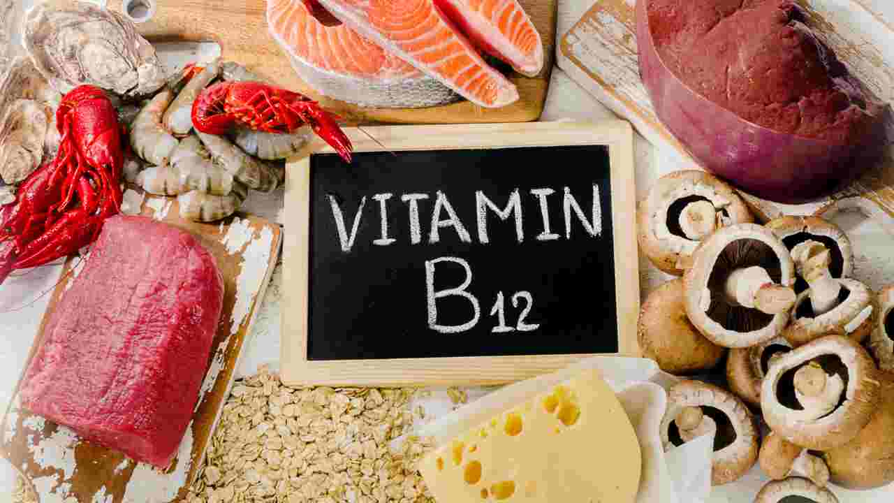 vitamina b12 quali alimenti dove trovarla cosa mangiare