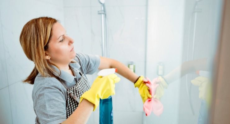 Nettoyer et désinfecter la douche