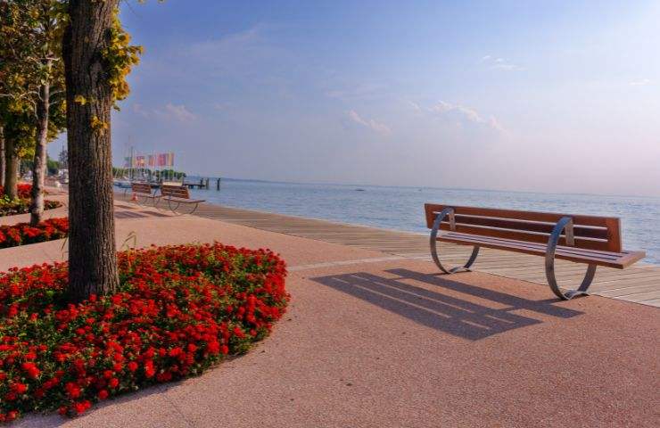 fioritura tulipani lago Garda turismo