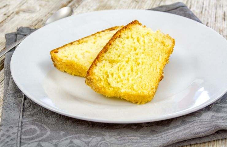 Torta yogurt e biscotti 