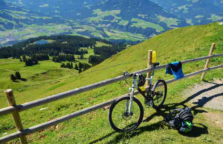 Una mountain bike