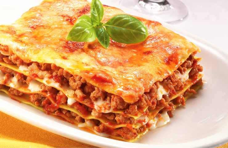 Una porzione di lasagna