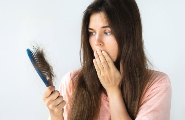 caduta capelli rimedi naturali