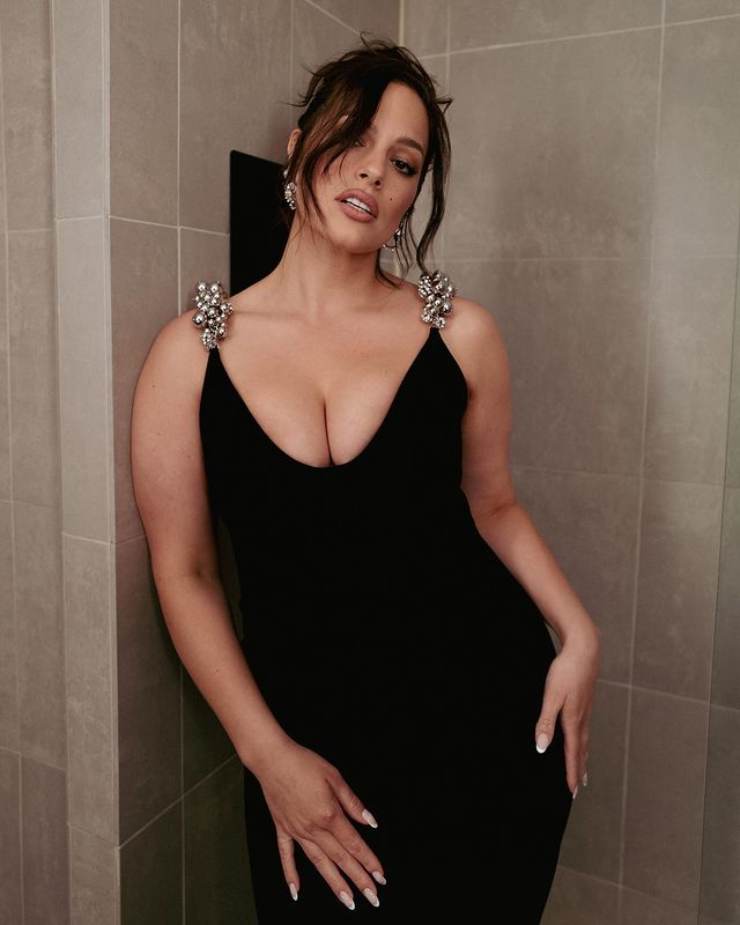 Ashley Graham dimagrita, quanto peso ha perso