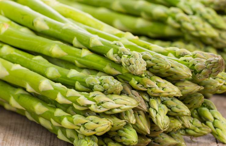 Asparagi fritti