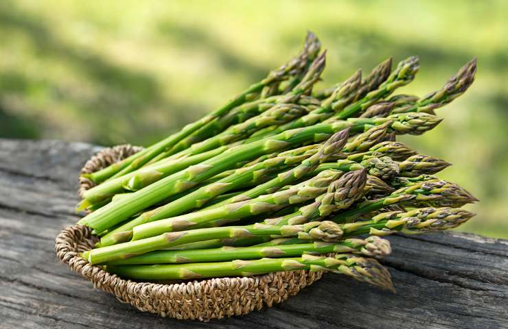 Asparagi fritti