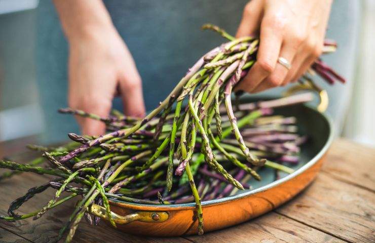 Asparagi in padella ricetta