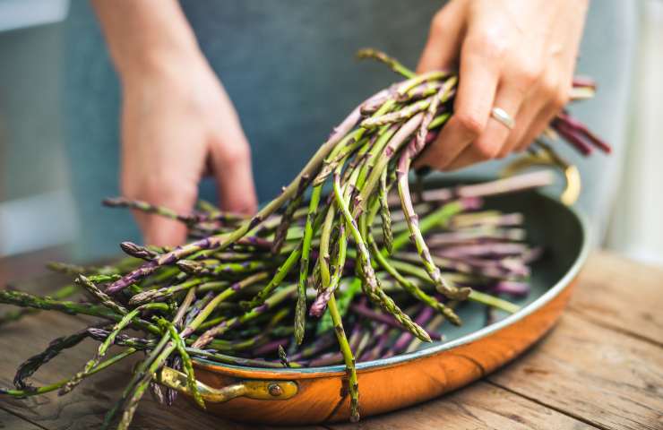 Asparagi padella