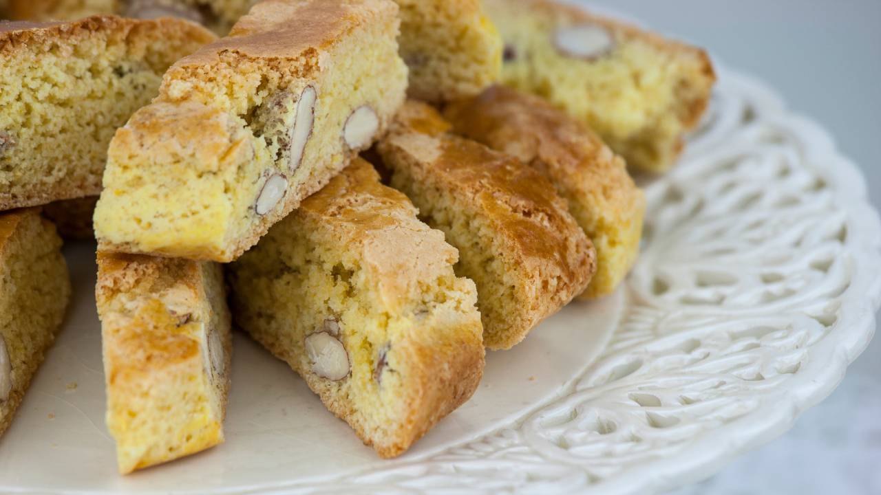 Ricetta facile cantucci biscotti