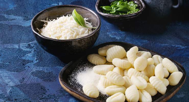 Ricetta gnocchi con crema parmigiano