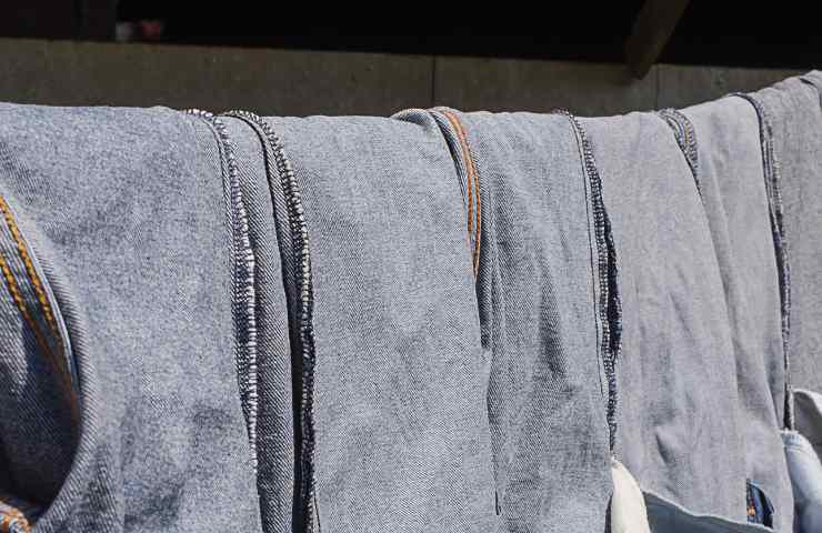 Quanto spesso si lavano i jeans?