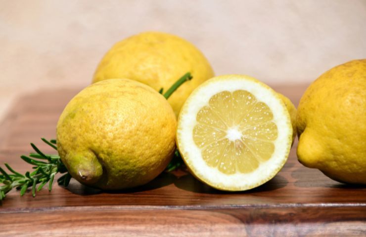 proprietà limone