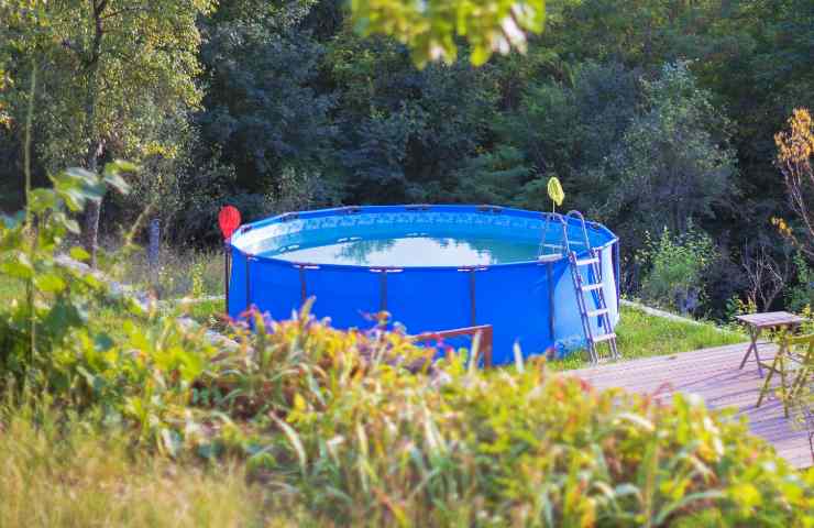 Quanto costa installare una piscina fuori terra?