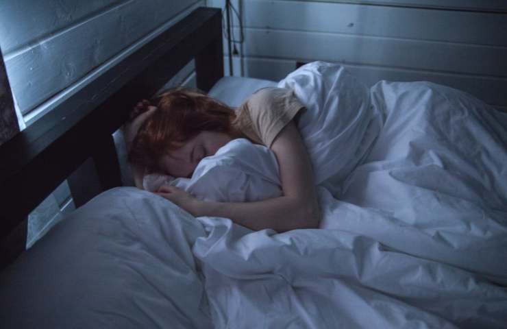 Sonno quante calorie si bruciano