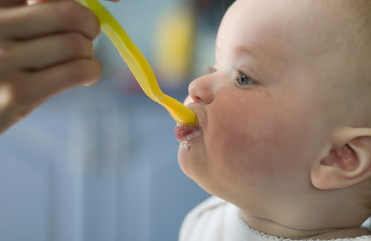 cosa dare da mangiare a bambino