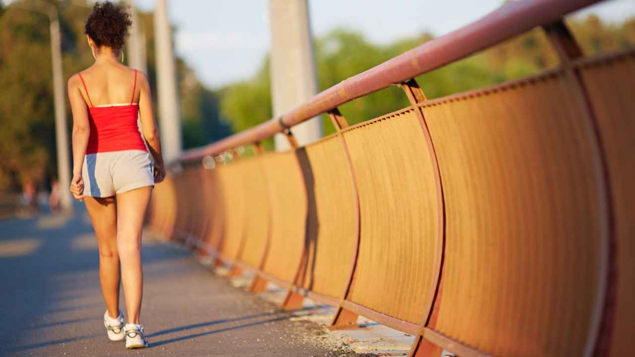 Come superare la prova costume con pochi giorni di camminata dimagrante