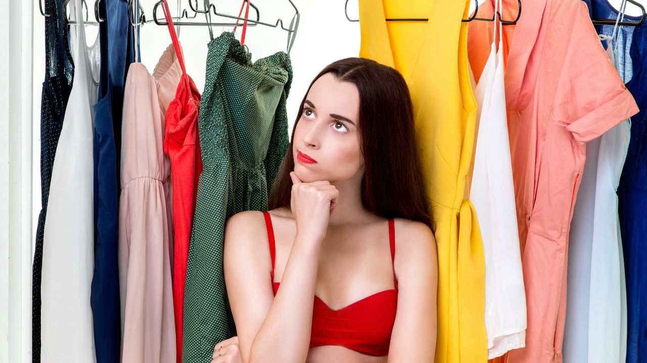 sistemare reggiseno abito