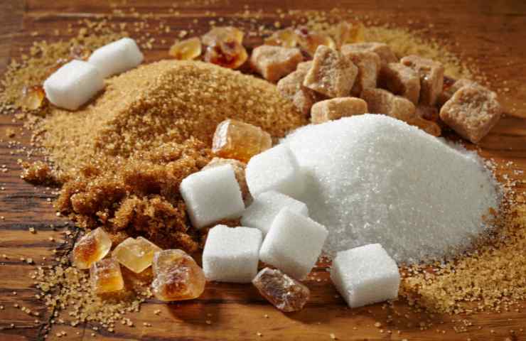 Che cosa succede se sostituisci il miele a zucchero e dolcificanti?