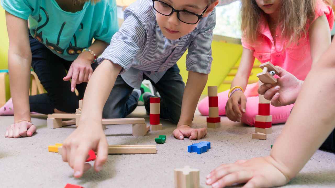 educare i bambini al telefono