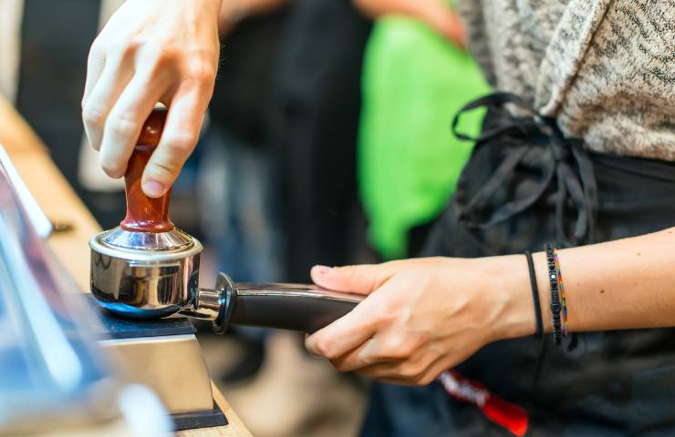 Colazione al bar o a casa, qual è meglio