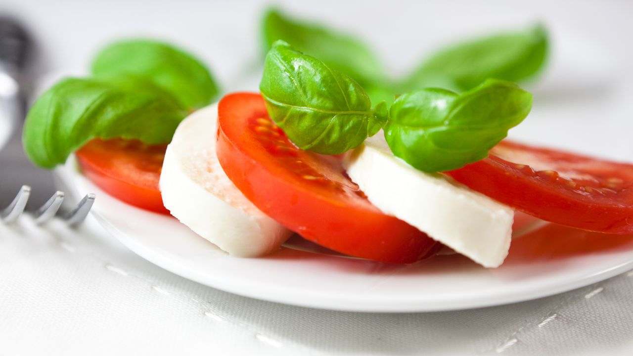 piatto caprese stomaco