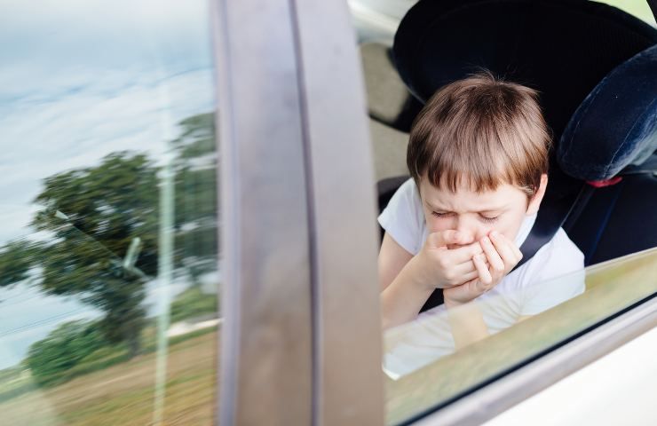 Mal d'auto, la causa principale è assurda