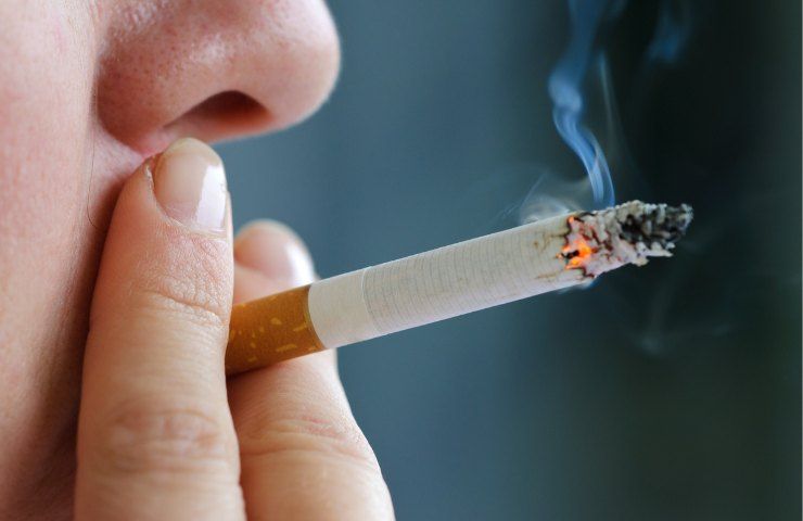 Neonati e fumo passivo, ci sono rischi enormi per la salute