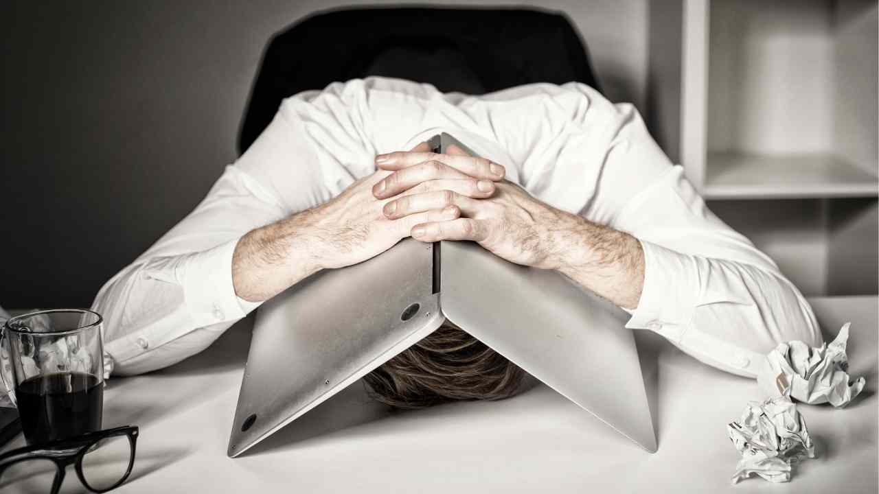 Andare in burnout, cosa significa e perché è grave