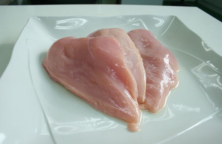 pulizia petto di pollo