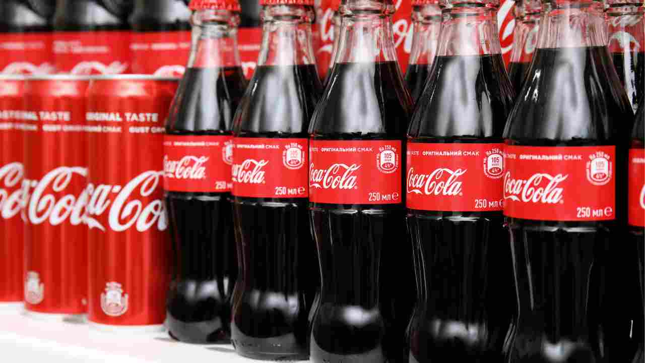 La storia della Coca Cola è sorprendente, in origine non era una bevanda