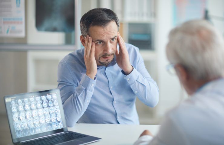 Lamentarsi o ascoltare persone che si lamentano fa male alla salute