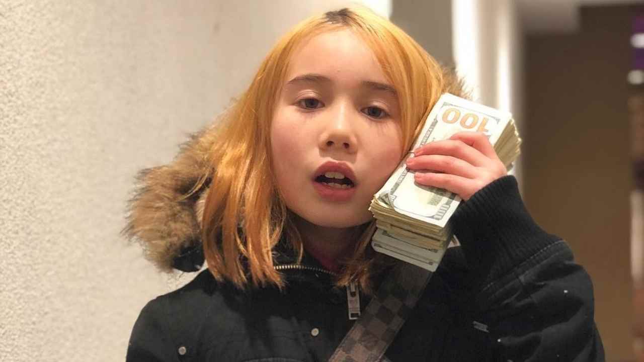 Lil Tay morta ma la notizia è un fake e la star dei social è viva