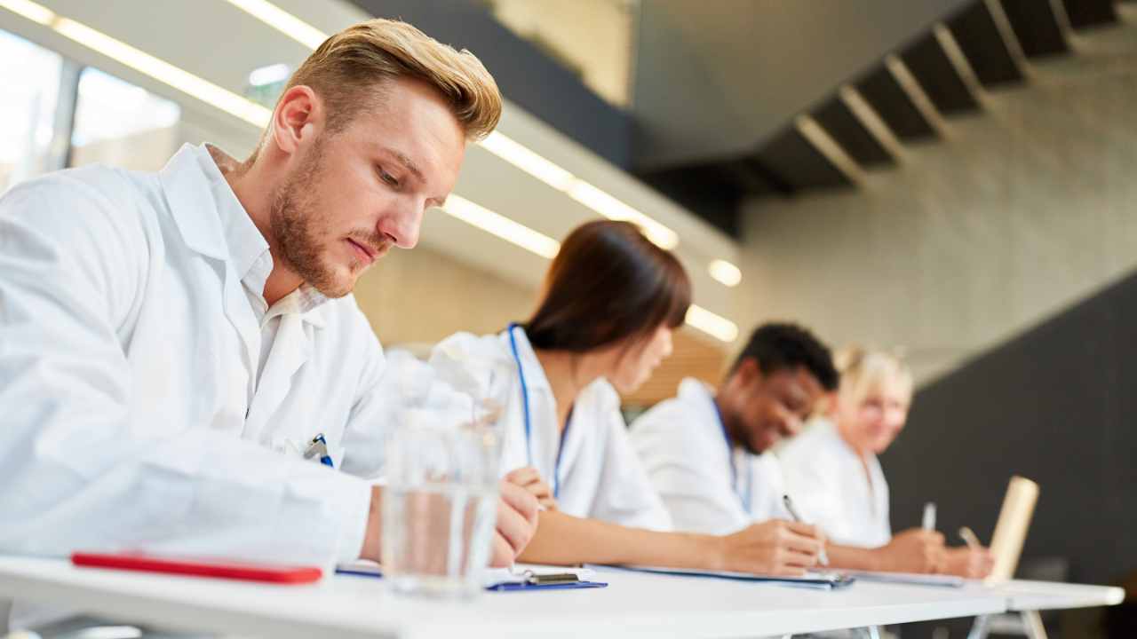 Test di Medicina ufficiale con l'ampliamento del numero di accettazione