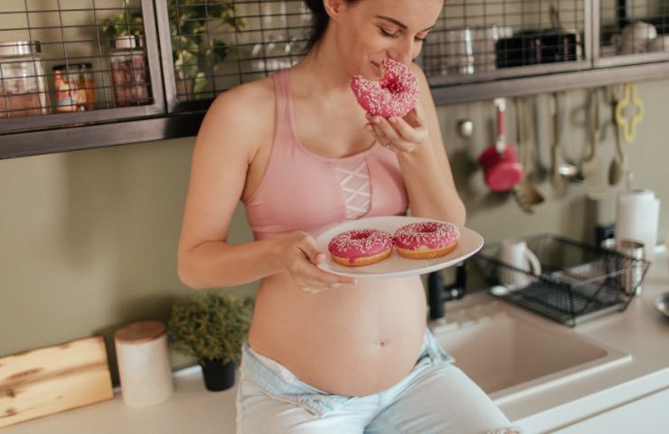 Gravidanza, come il feto gestisce la madre 