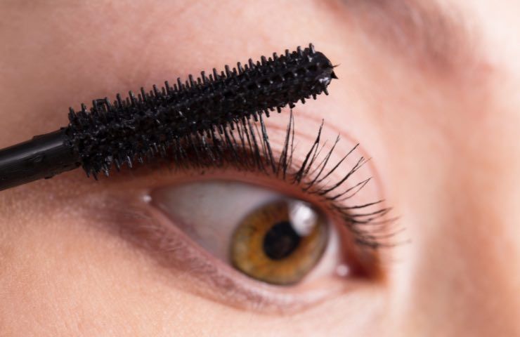 mascara, come metterlo al meglio