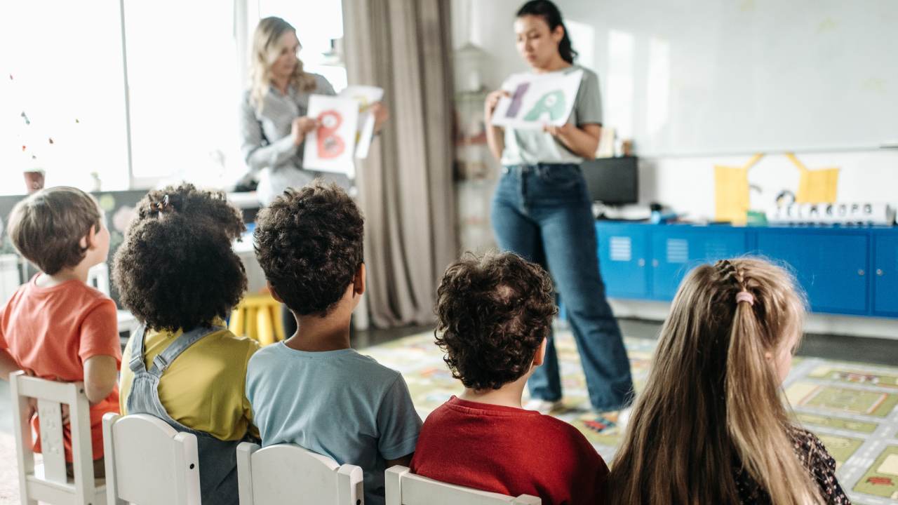 Bambini scolarizzazione 7 anni