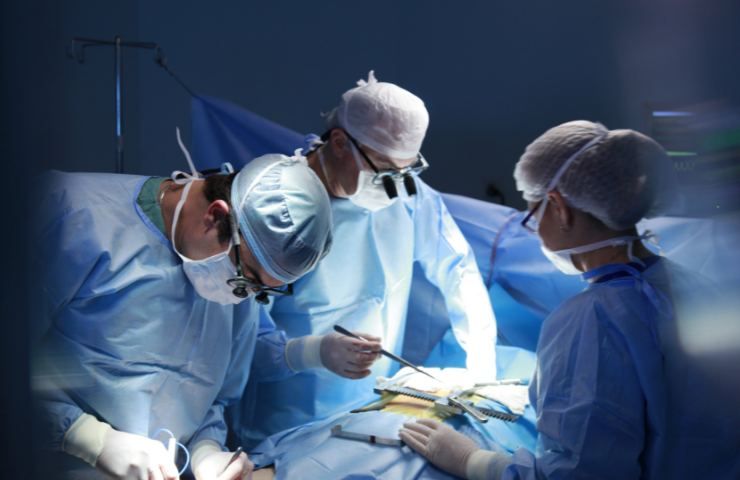 Circoncisione finisce con la rimozione del 90% dell'organo per un bambino