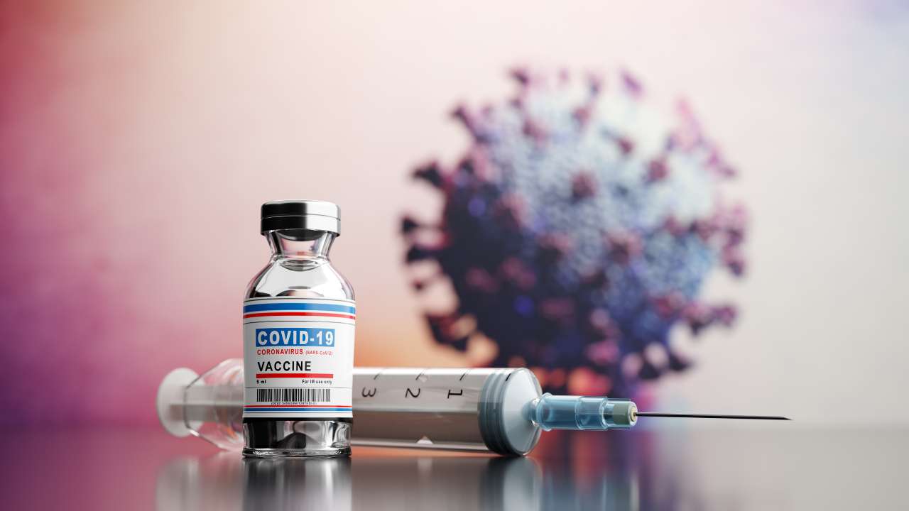 Vaccino anti-Covid di Pfizer riceve l'ok dell'EMA