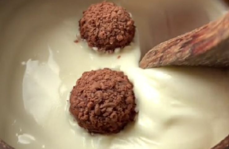 Mousse Kinder Joy