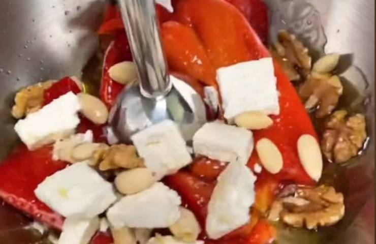 Peperoni feta frutta secca