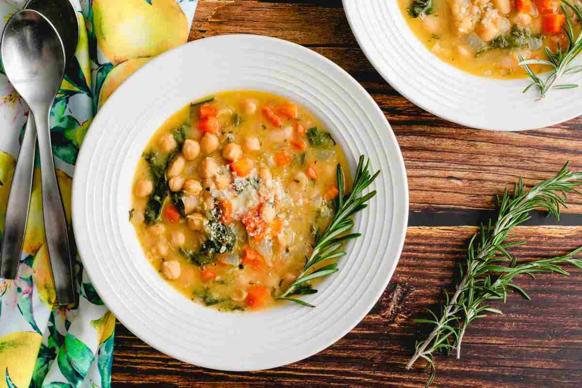 zuppa fagioli scarola ricetta