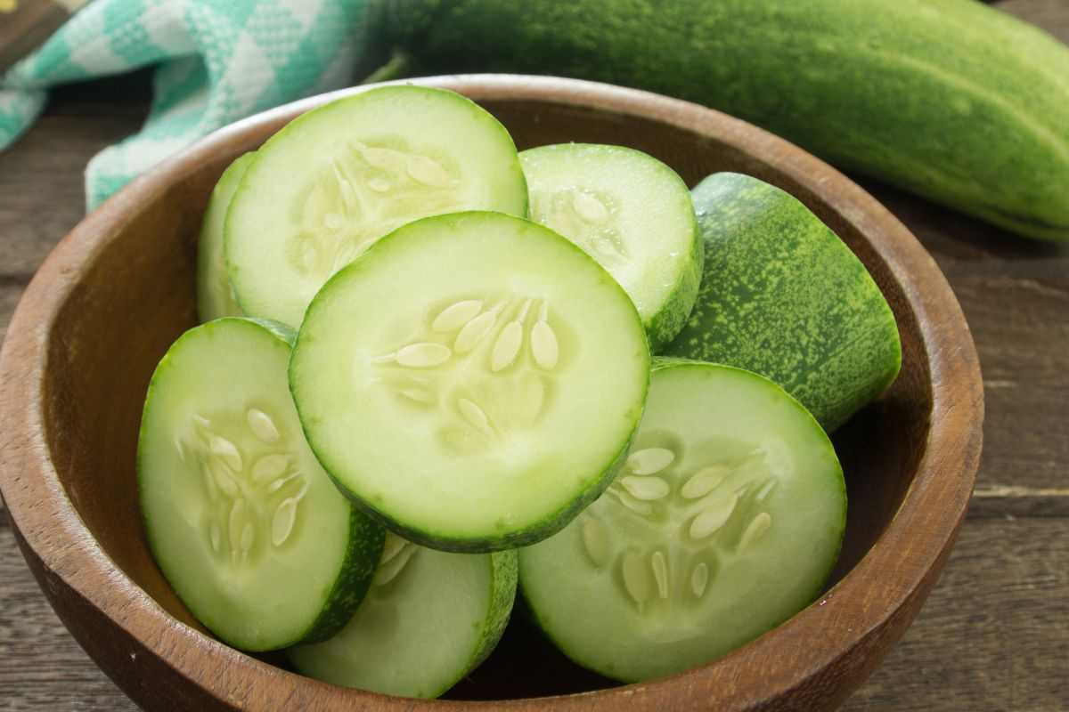 cetrioli tagliati a fettine