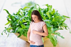 rucola e donna in gravidanza