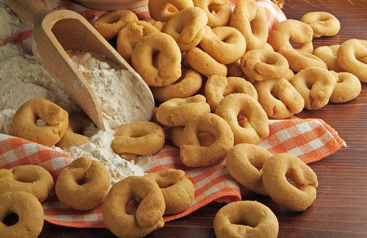 Farina e taralli