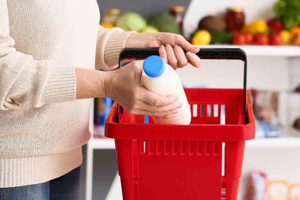 Latte allerta alimentare