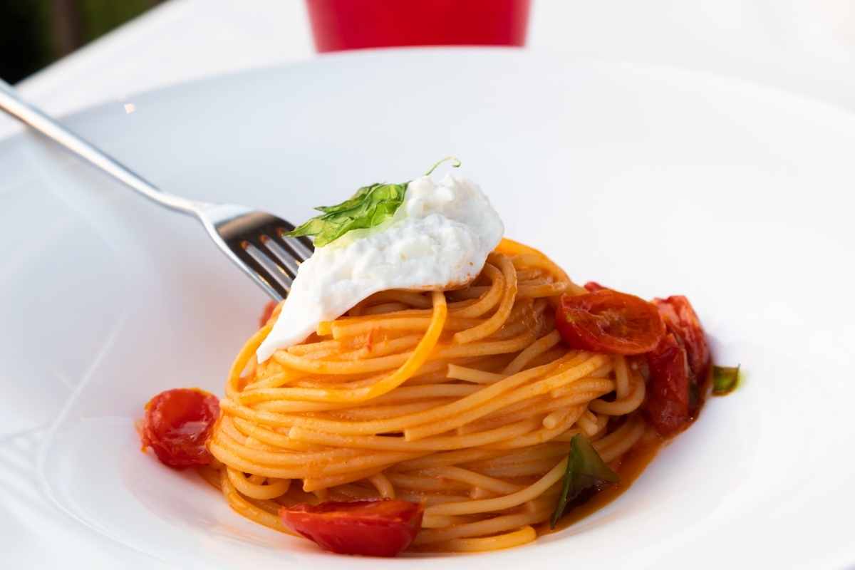 pasta pomodoro cannavacciuolo