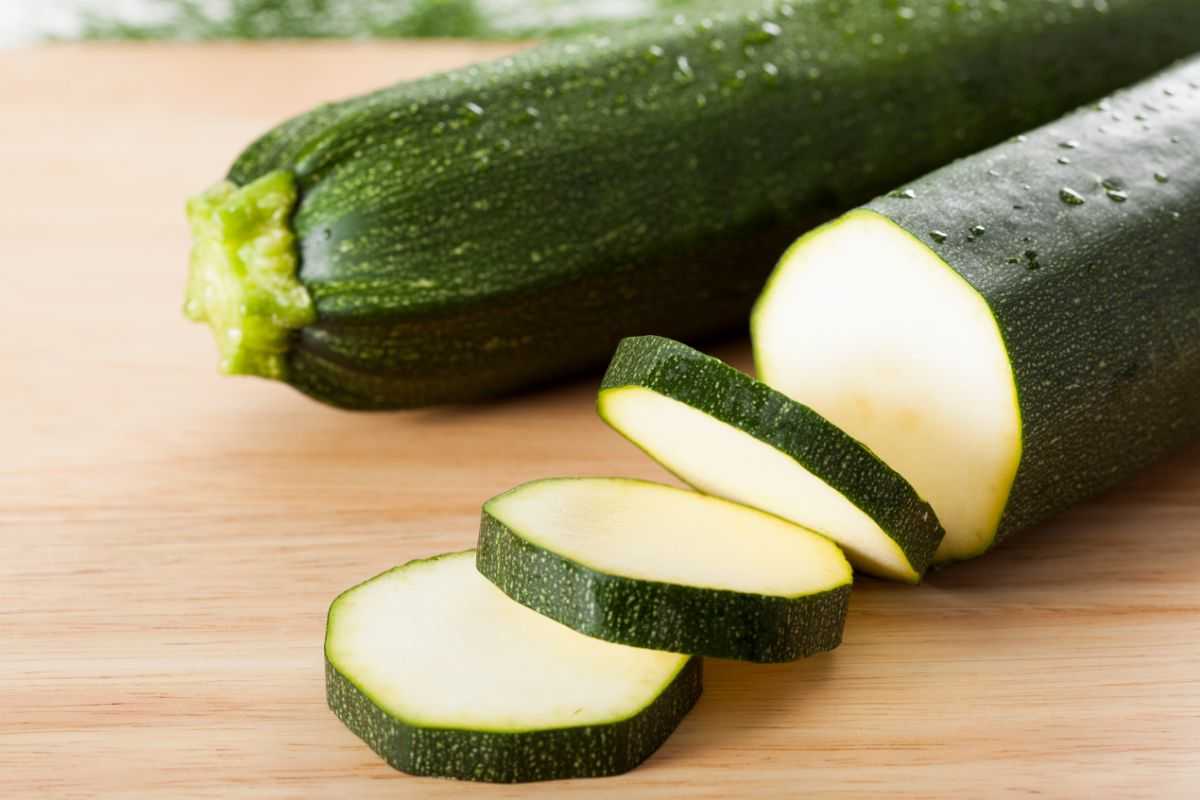 zucchine tagliate a rondelle