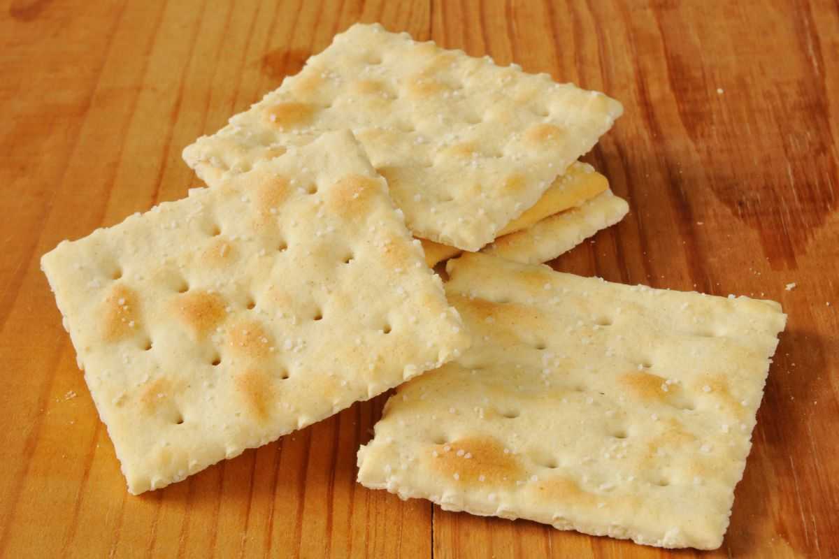 Crackers test